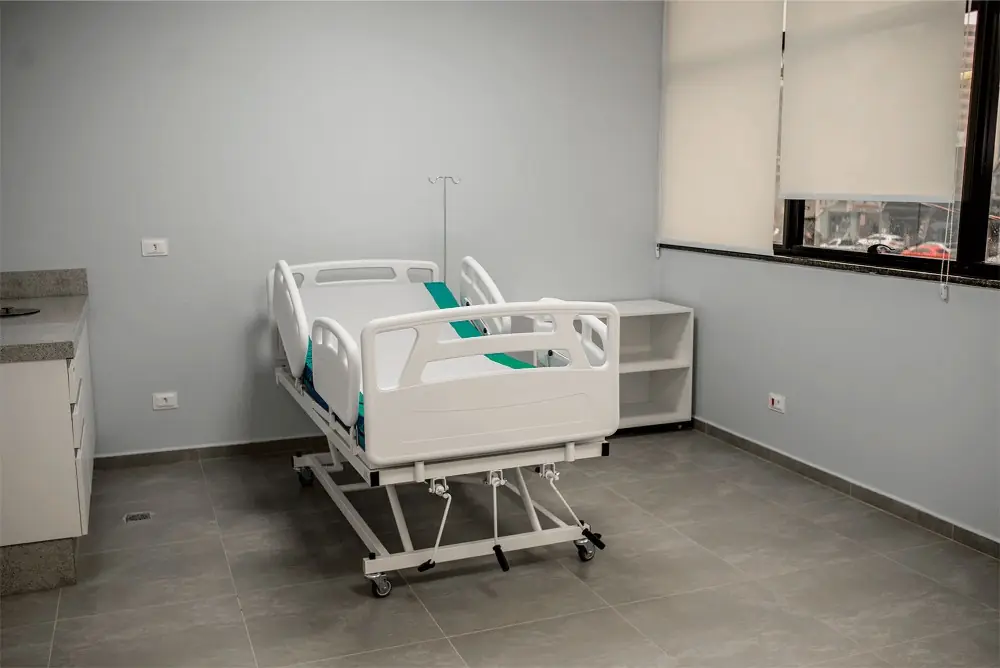 Sala com leito